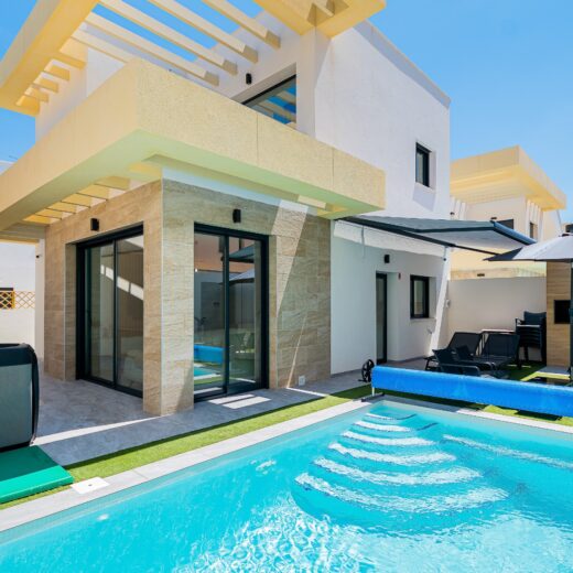 Villa in Los Montesinos