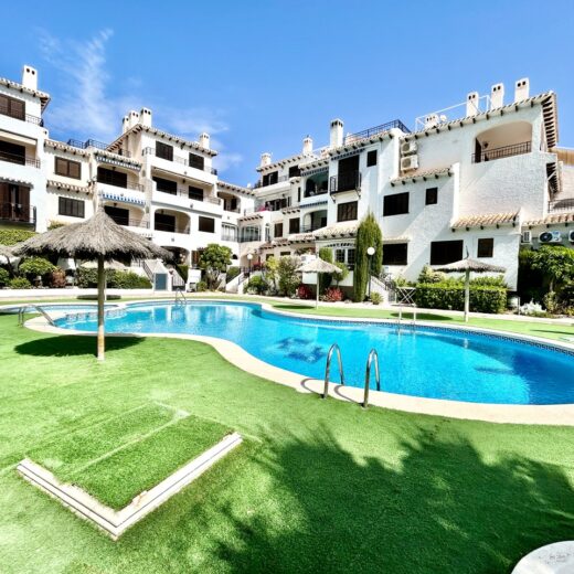 Apartamentai Cabo Roig mieste