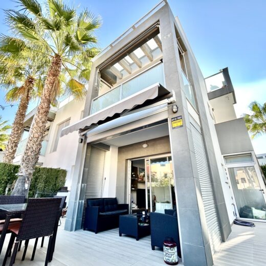 Apartment in Punta Prima