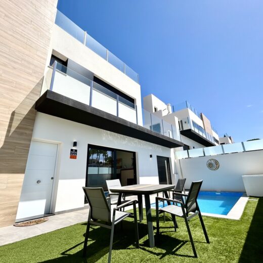 Villa in Villamartin