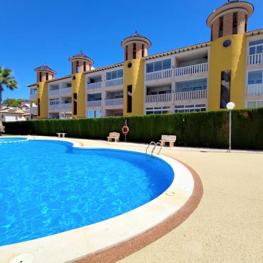 Apartment in Villamartin