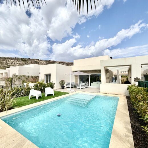 Villa in Algorfa