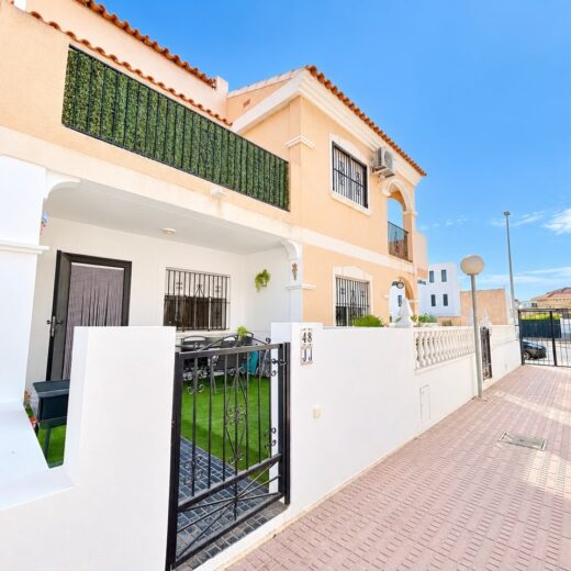 Townhouse in La Zenia