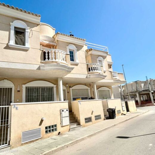 Townhouse in Formentera del Segura