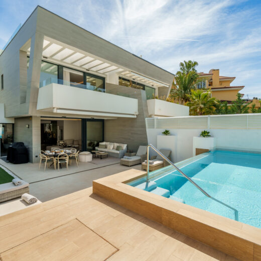 Semi Detached Villa in Marbella – Puerto Banus